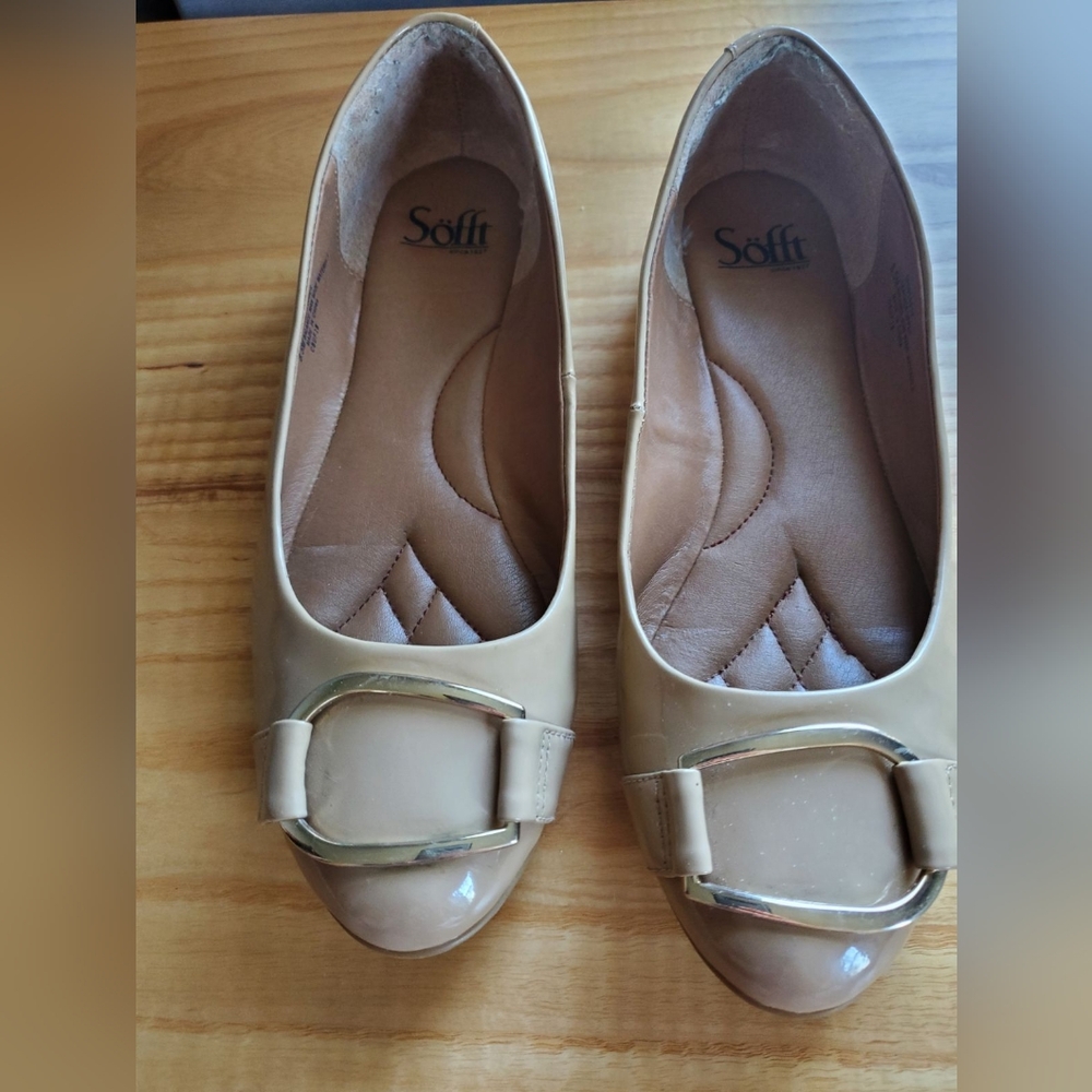 Sofft cream dress shoes size 8.5